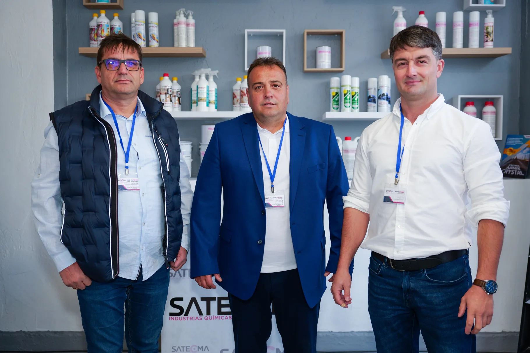 Офис екипът на SATECMA България — Симеон Стоянов, Атанас Караджов и Антон Станев